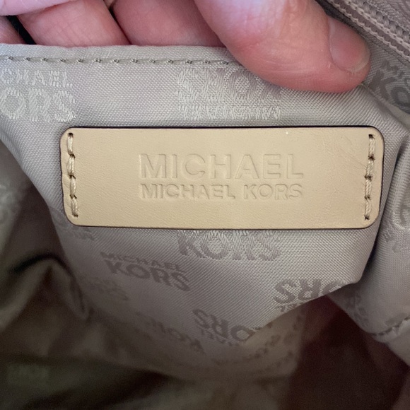 Michael Kors Purse - Picture 3 of 8